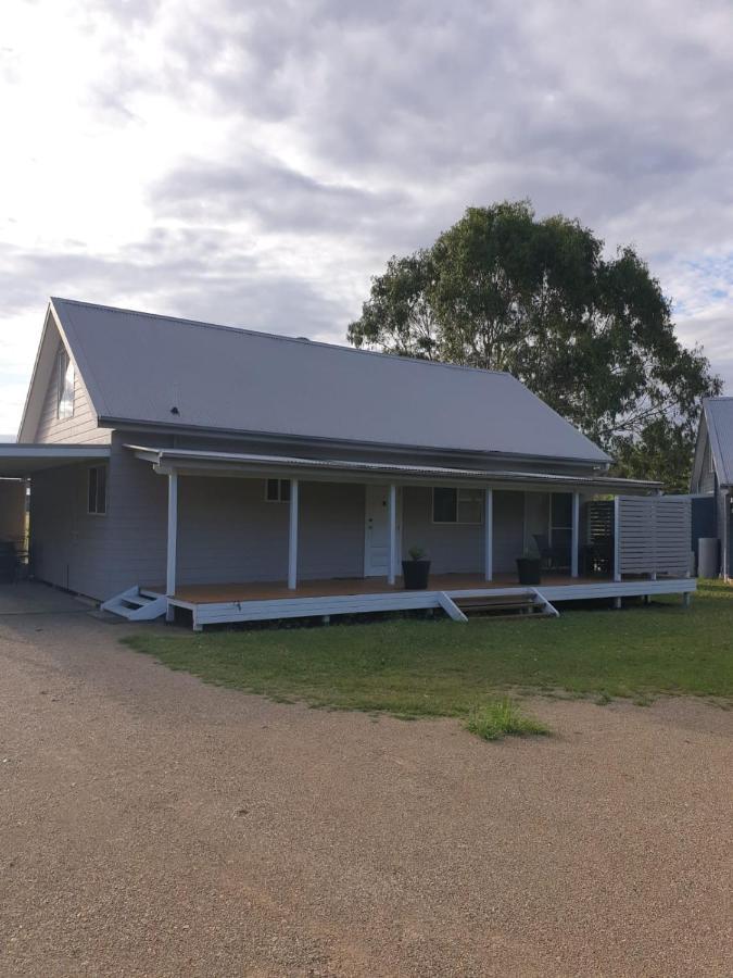 Madigan Wine Country Cottages Lovedale Eksteriør billede