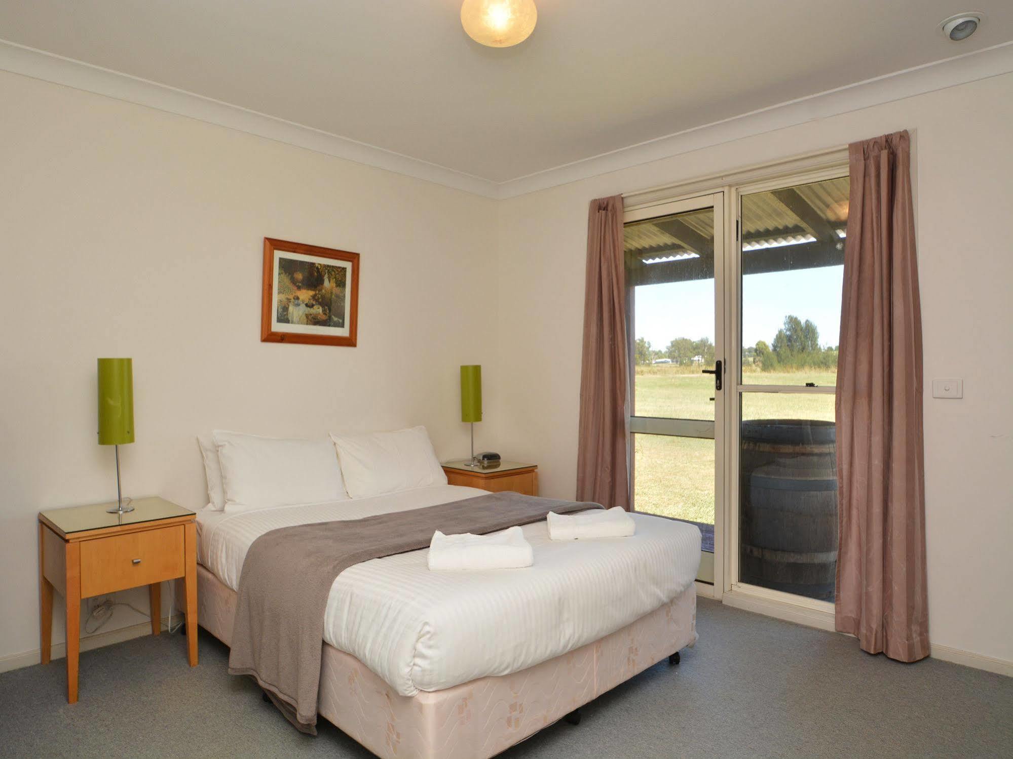 Madigan Wine Country Cottages Lovedale Eksteriør billede